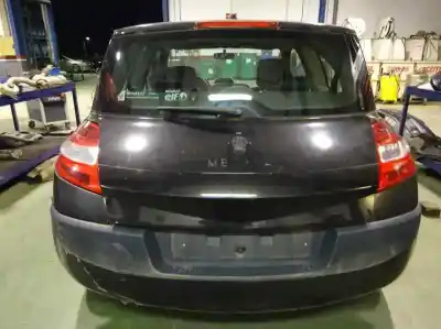 Veículo de Sucata renault megane ii berlina 5p 1.4 16v do ano 2008 alimentado k4j d7