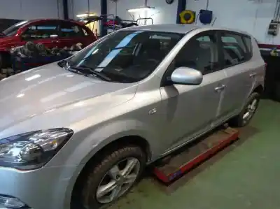 Veículo de Sucata kia ceed (ed) 1.6 crdi 115 do ano 2012 alimentado d4fb