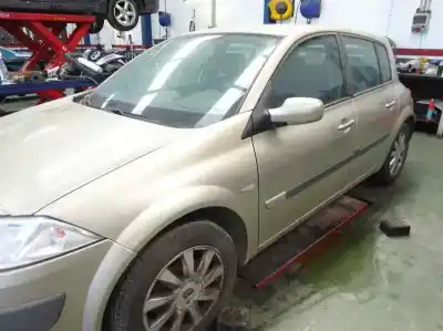 Veículo de Sucata renault megane ii berlina 5p 1.4 16v do ano 2006 alimentado k4j d7