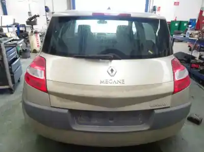 Veículo de Sucata renault megane ii berlina 5p 1.4 16v do ano 2006 alimentado k4j d7