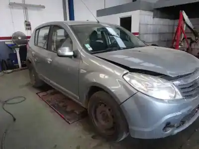 Veicolo di demolizione dacia sandero laureate dell'anno 2009 alimentato k9k 8796