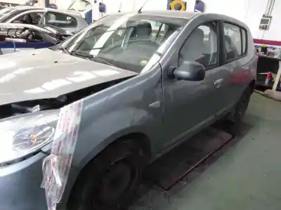 Veicolo di demolizione dacia sandero laureate dell'anno 2009 alimentato k9k 8796