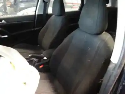 Veículo de Sucata peugeot 308 active do ano 2017 alimentado bh0