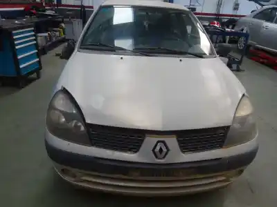 Sloopvoertuig renault clio ii fase ii (b/cb0) 1.2 van het jaar 2002 aangedreven d7f g7