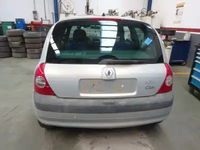 Sloopvoertuig renault clio ii fase ii (b/cb0) 1.2 van het jaar 2002 aangedreven d7f g7
