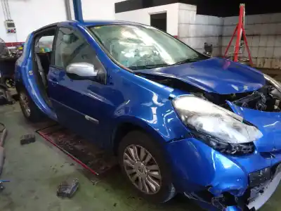 Veículo de Sucata renault clio iii 1.6 16v do ano 2012 alimentado k4m c801
