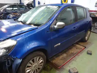 Veículo de Sucata renault clio iii 1.6 16v do ano 2012 alimentado k4m c801