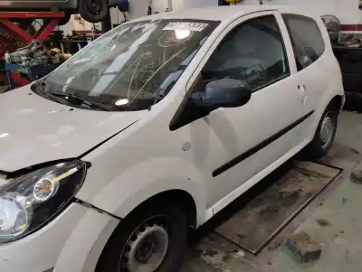 Veículo de Sucata renault twingo 1.5 dci diesel fap do ano 2011 alimentado k9k p820