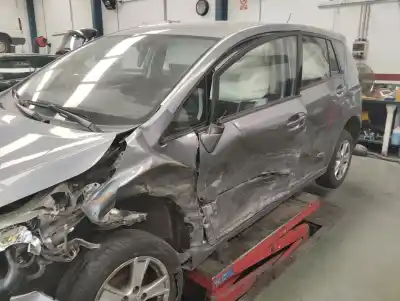 Veículo de Sucata toyota verso active do ano 2010 alimentado 1ad