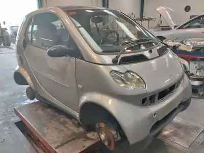 Veicolo di demolizione smart fortwo coupe 0.7 dell'anno 2006 alimentato m160910