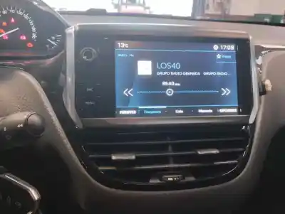 Sloopvoertuig peugeot 2008 (--.2013->) 1.2 16v vti van het jaar 2019 aangedreven hm05