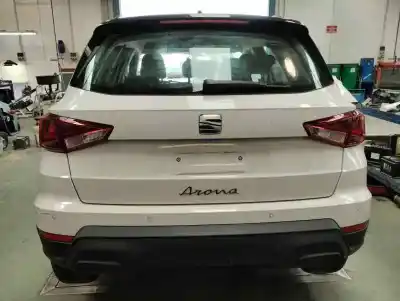 Veicolo di demolizione seat arona 1.0 tsi dell'anno 2023 alimentato dla