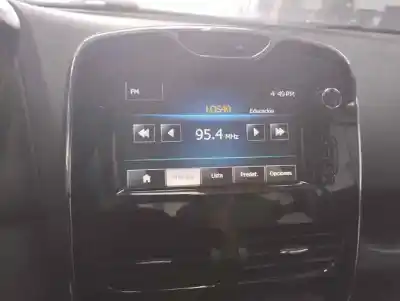 Scrapping Vehicle renault clio iv grandtour (kh_) 0.9 tce 90 of the year 2014 powered h4b a400