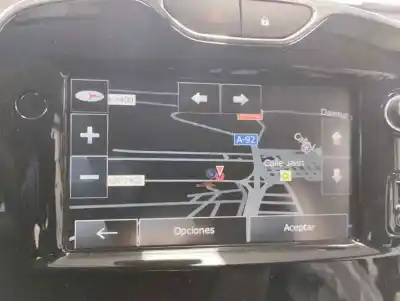 Scrapping Vehicle renault clio iv grandtour (kh_) 0.9 tce 90 of the year 2014 powered h4b a400