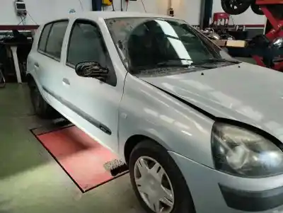 Scrapping Vehicle renault clio ii fase ii (b/cb0) clio of the year 2004 powered k9k b7