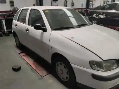 Verschrottungsfahrzeug seat ibiza (6k1) ibiza 6k des jahres 2000 angetrieben agp