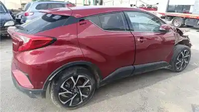 Véhicule à la ferraille TOYOTA C-HR (_X1_) 1.8 HYBRID (ZYX10_, ZYX11_) de l'année 2019 alimenté 2ZR-FXE