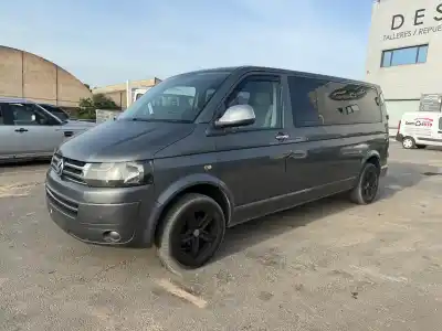 Véhicule à la ferraille volkswagen multivan v (7hm, 7hn, 7hf, 7ef, 7em, 7en) 2.0 tdi de l'année 2009 alimenté caac,ccha