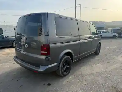 Véhicule à la ferraille volkswagen multivan v (7hm, 7hn, 7hf, 7ef, 7em, 7en) 2.0 tdi de l'année 2009 alimenté caac,ccha