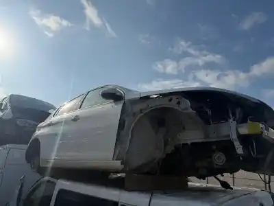 Здавання транспортного засобу peugeot 308 ii (lb_, lp_, lw_, lh_, l3_) 1.2 thp 110 року 2018 потужний hnp (eb2adt),hnv (eb2dtm),hnz (eb2dt)