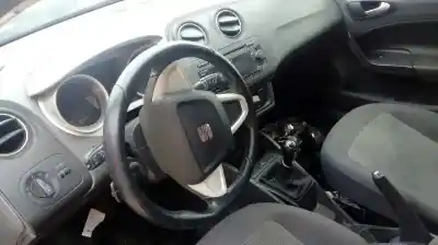 Veículo de Sucata seat ibiza (6j5) copa do ano 2010 alimentado cggb