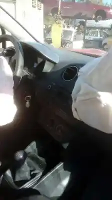 Veículo de Sucata seat ibiza (6j5) emoción do ano 2015 alimentado cgpb