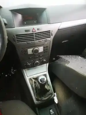 Здавання транспортного засобу opel astra h caravan 1.7 16v cdti року 2005 потужний z17dth