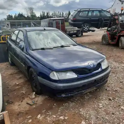 Véhicule à la ferraille RENAULT                                            LAGUNA (B56)                                                                                                                                                                                                                                               2.2 dT RT                                                                                                                                                                                                                                                  de l'année 1997 alimenté 