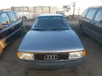 Sloopvoertuig audi 80 (811/813) 1.8 van het jaar 1990 aangedreven 