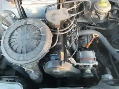 Sloopvoertuig audi 80 (811/813) 1.8 van het jaar 1990 aangedreven 