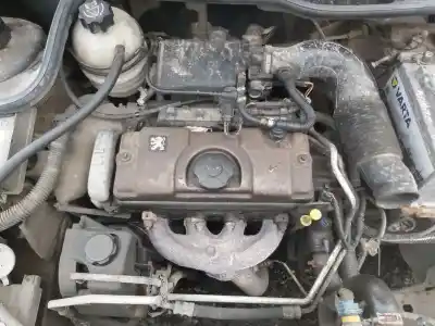 Veicolo di demolizione peugeot                                            206+                                                                                                                                                                                                                                                       1.1                                                                                                                                                                                                                                                        dell'anno 2000 alimentato 