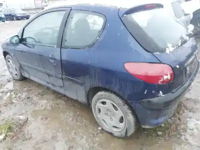 Véhicule à la ferraille peugeot                                            206+                                                                                                                                                                                                                                                       1.4                                                                                                                                                                                                                                                        de l'année 1999 alimenté 