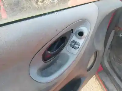 Veículo de Sucata ford galaxy (vx) 1.9 tdi cat do ano 1999 alimentado 