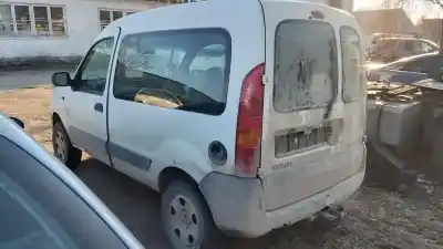 Здавання транспортного засобу renault   року 2005 потужний  Здавання транспортного засобу renault   року 2005 потужний