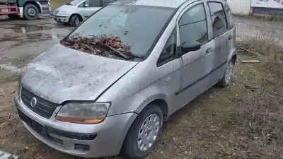 Veículo de Sucata fiat idea (135) 1.3 16v jtd 16v dynamic plus (10.2005->) do ano 2004 alimentado 188a9000