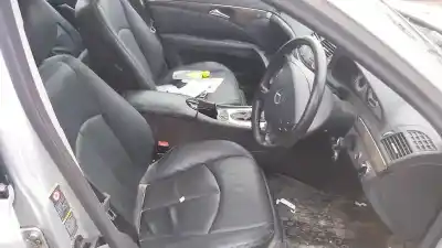 Veículo de Sucata mercedes-benz clase e (w211) e 270 cdi (211.016) do ano 2004 alimentado 647.961