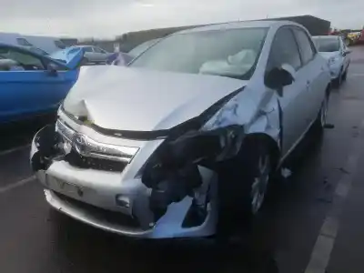 Veicolo di demolizione toyota auris 1.8 16v dell'anno 2011 alimentato 2zrfxe