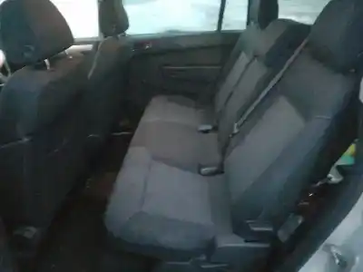 Veículo de Sucata opel zafira b 1.9 cdti do ano 2007 alimentado z19dt