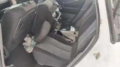 Veículo de Sucata renault scenic ii 1.6 16v do ano 2004 alimentado k4m782