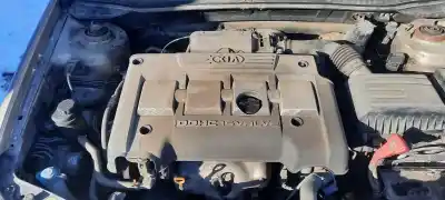Veicolo di demolizione kia cerato 1.6 lx berlina dell'anno 2004 alimentato g4ed