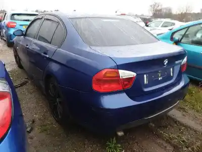 Véhicule à la ferraille bmw 3-series, e90 / e91 / e93 2005.02 - 2009.01 320 d 120kw 2005.01 - 2011.12 de l'année 2006 alimenté m47n2