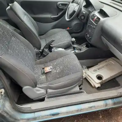 Здавання транспортного засобу opel corsa e 1.4 року 2000 потужний z14xe