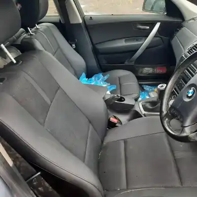 Veículo de Sucata bmw x3 (e83) 2.0d do ano 2005 alimentado 