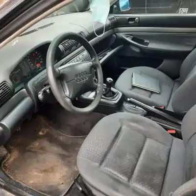 Здавання транспортного засобу audi a4, b5 1994.11 - 1999.09 1.6 74kw 1994.11 - 2000.10 року 1996 потужний adp