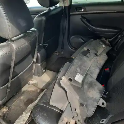 Veículo de Sucata toyota avensis wagon (t25) 2.0 d-4d executive do ano 2005 alimentado 1cdftv