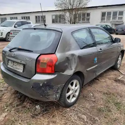 Sloopvoertuig toyota corolla (_e12_) 1.4 vvt-i (zze120_) van het jaar 2002 aangedreven 4zzfe