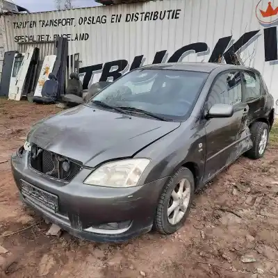 Sloopvoertuig toyota corolla (_e12_) 1.4 vvt-i (zze120_) van het jaar 2002 aangedreven 4zzfe