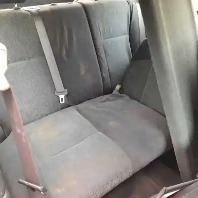 Sloopvoertuig toyota corolla (_e12_) 1.4 vvt-i (zze120_) van het jaar 2002 aangedreven 4zzfe