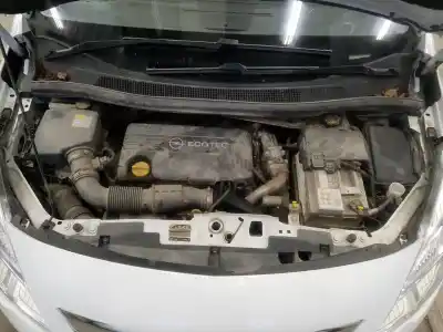 Veicolo di demolizione opel meriva b 1.7 16v cdti dell'anno 2013 alimentato a17dti