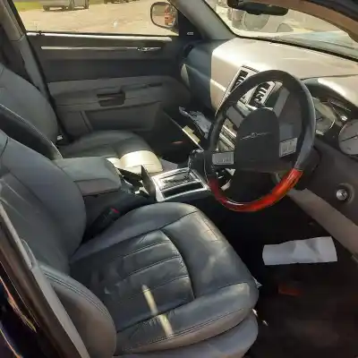 Здавання транспортного засобу chrysler 300c (lx, le) 3.0 crd року 2006 потужний exl